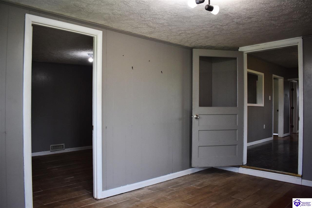 3586 Yeaman Road Property Photo 15