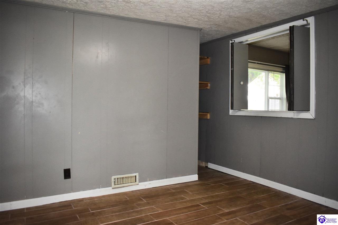 3586 Yeaman Road Property Photo 17