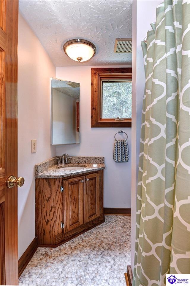 593 Lochober Road Property Photo 27