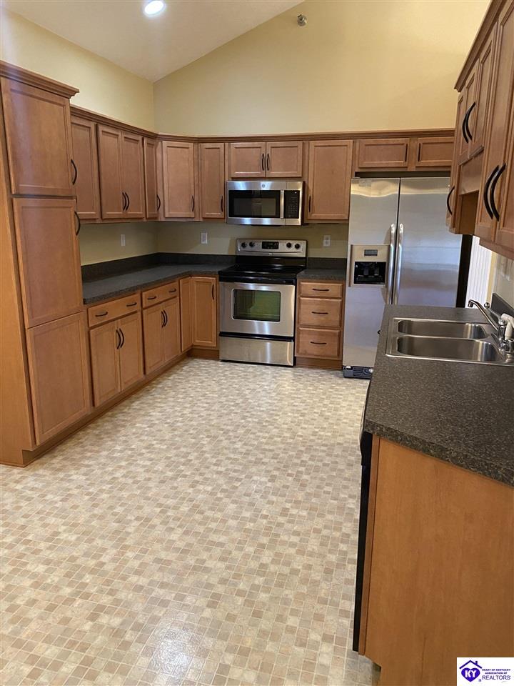 141 Chase Way #308 Property Photo 5