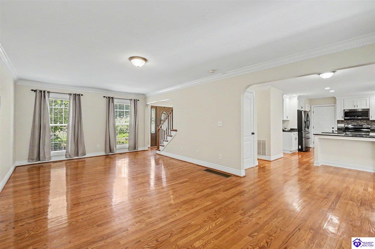 2609 Stonemill Drive Property Photo 5