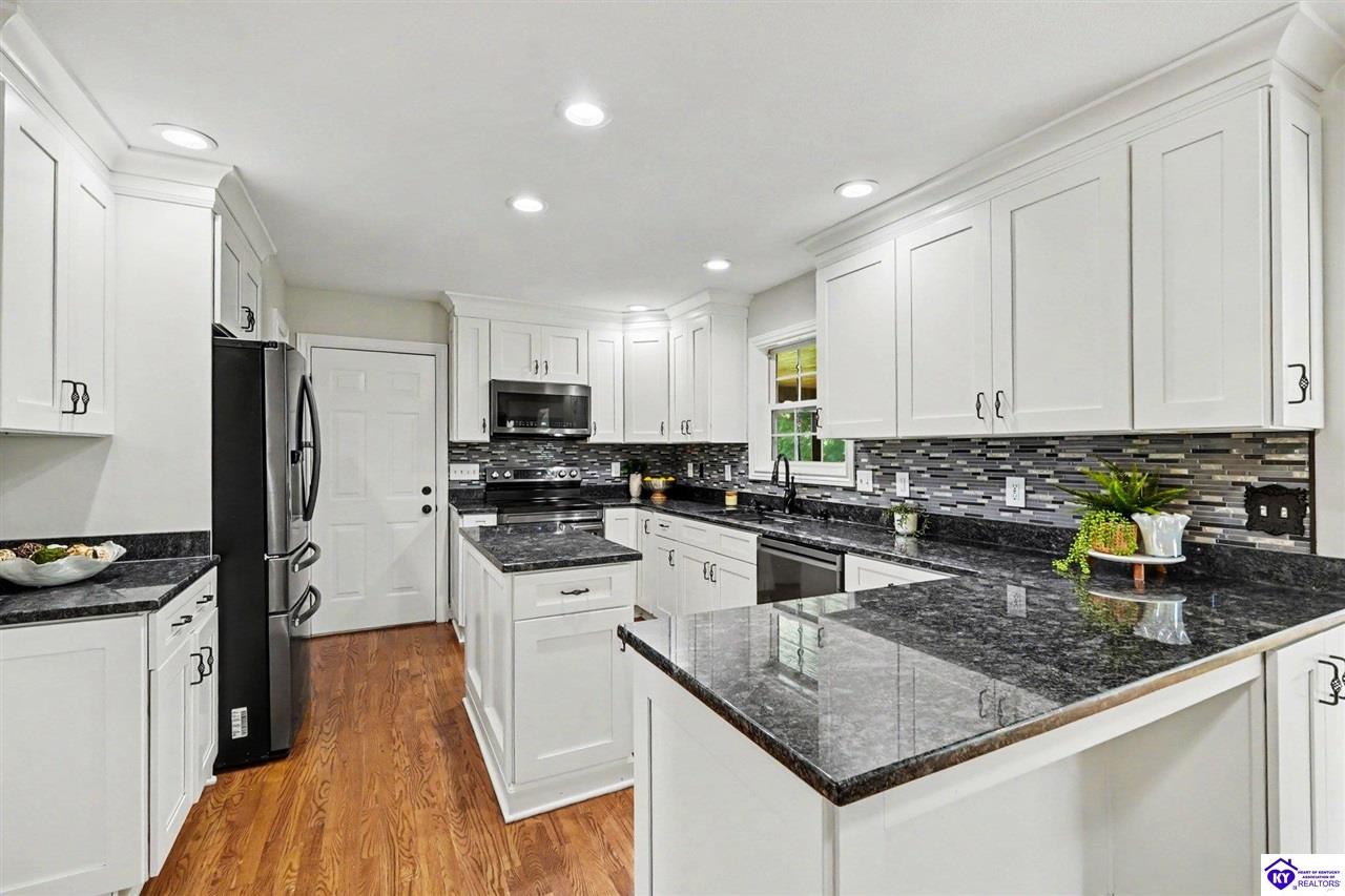 2609 Stonemill Drive Property Photo 6