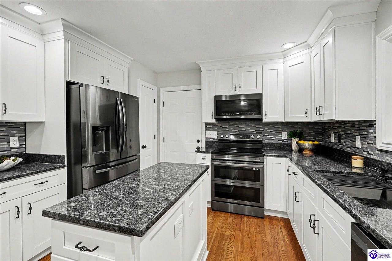 2609 Stonemill Drive Property Photo 7