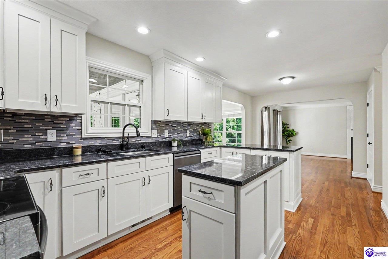 2609 Stonemill Drive Property Photo 8
