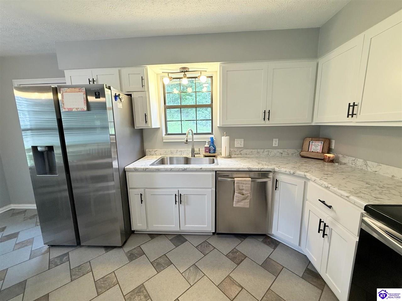 500 Caulk Lake Rd Property Photo 17