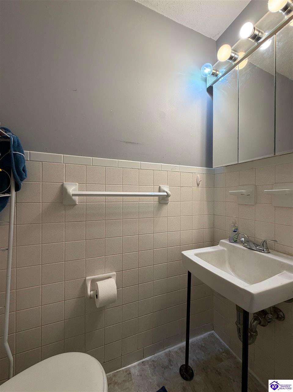109 W Brown Street Property Photo 10