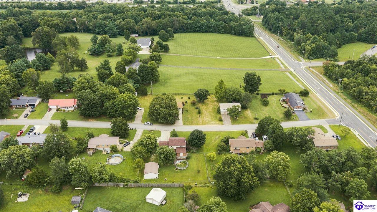 605 Yale Drive Property Photo 4