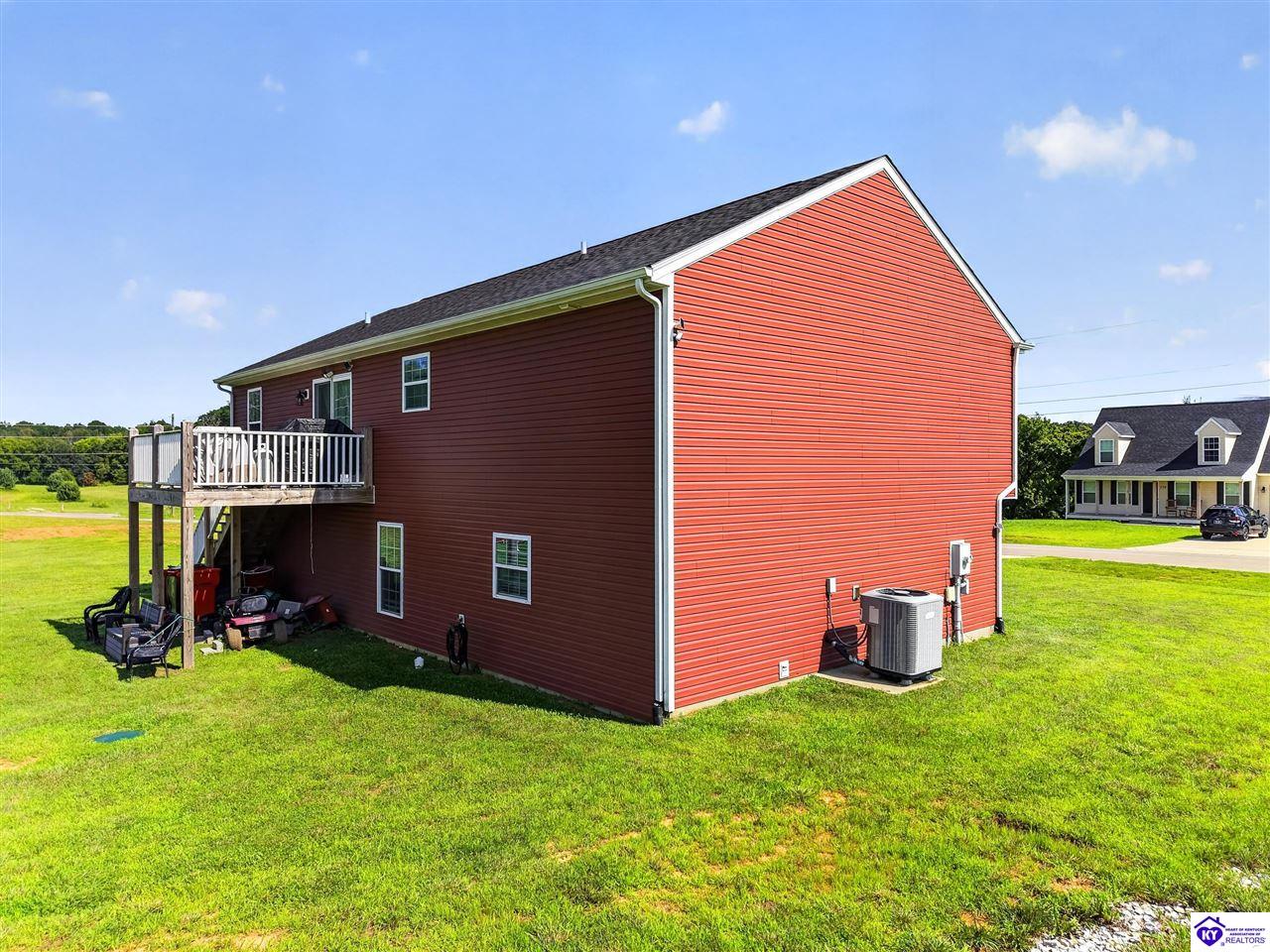 183 Molly Way Property Photo 39