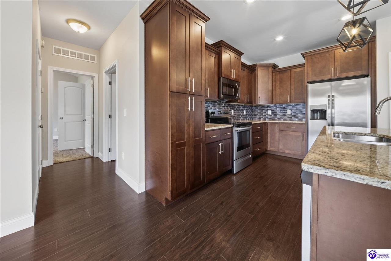 204 Robert E Court Property Photo 17