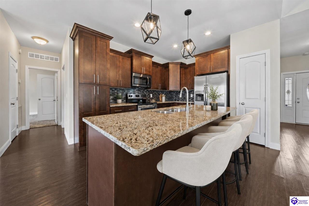 204 Robert E Court Property Photo 19