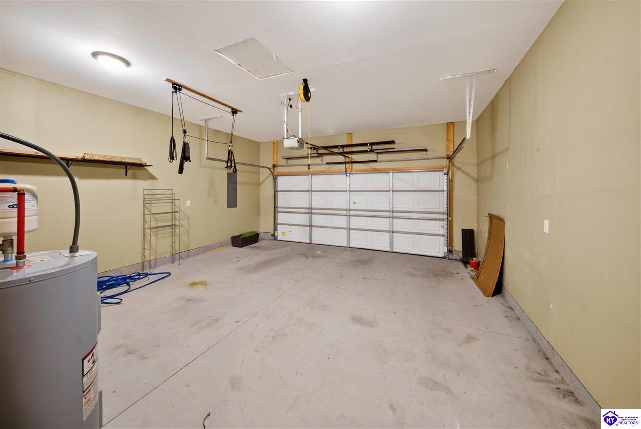 204 Robert E Court Property Photo 32
