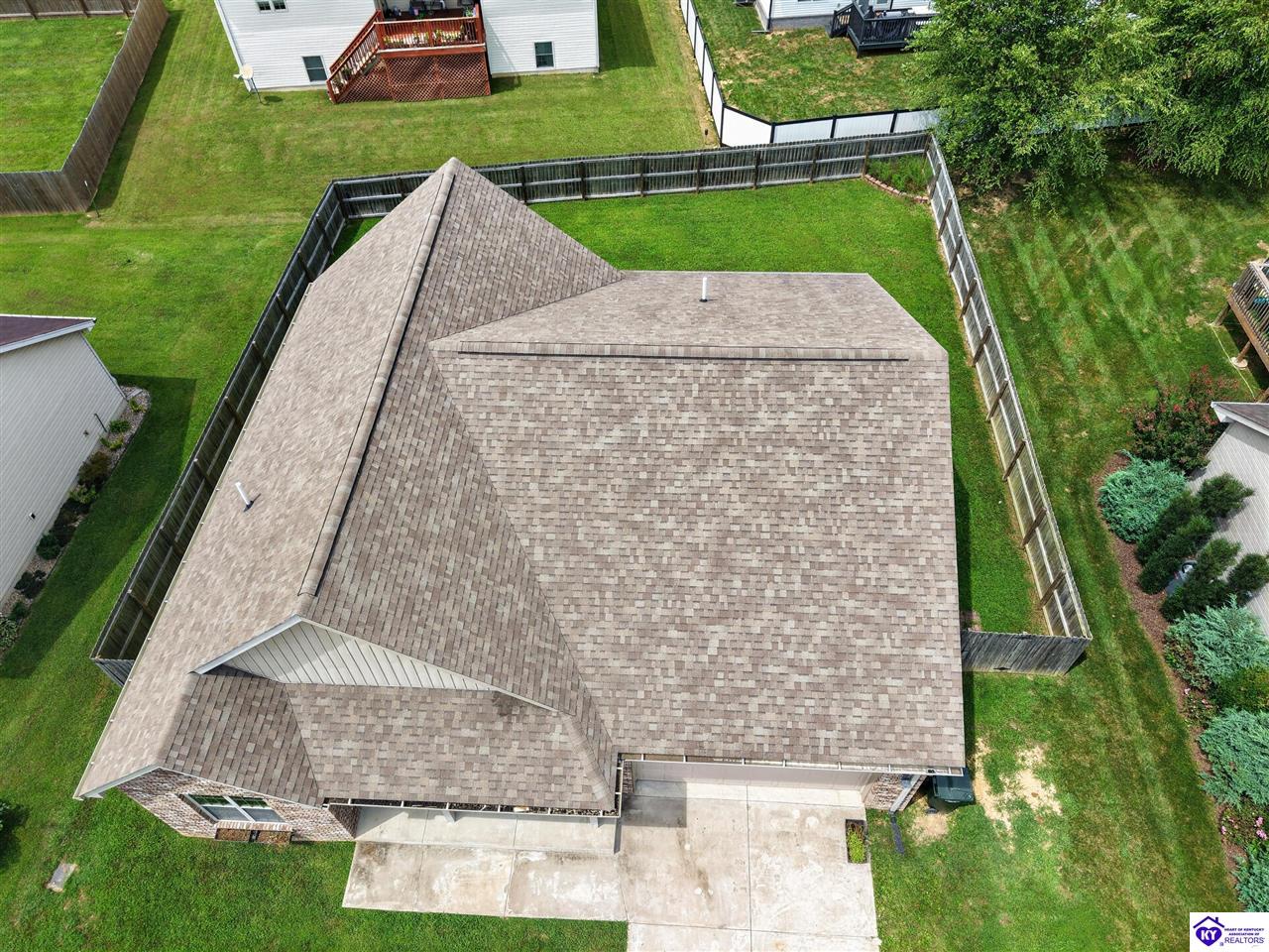 204 Robert E Court Property Photo 36