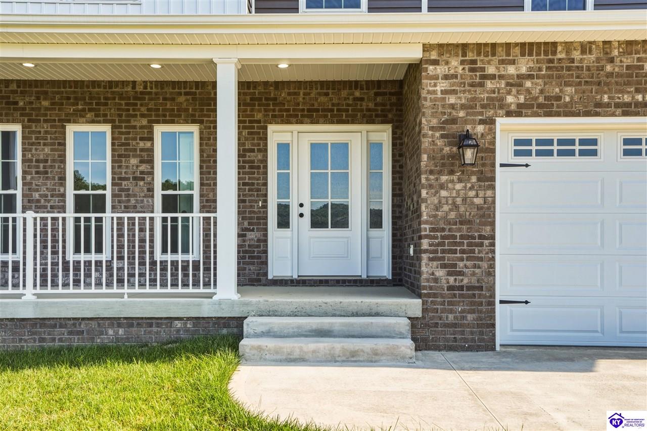 37 D Wayne Circle Property Photo 4