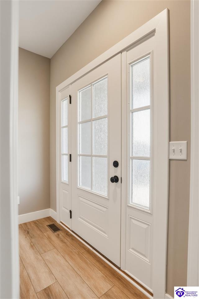 37 D Wayne Circle Property Photo 6