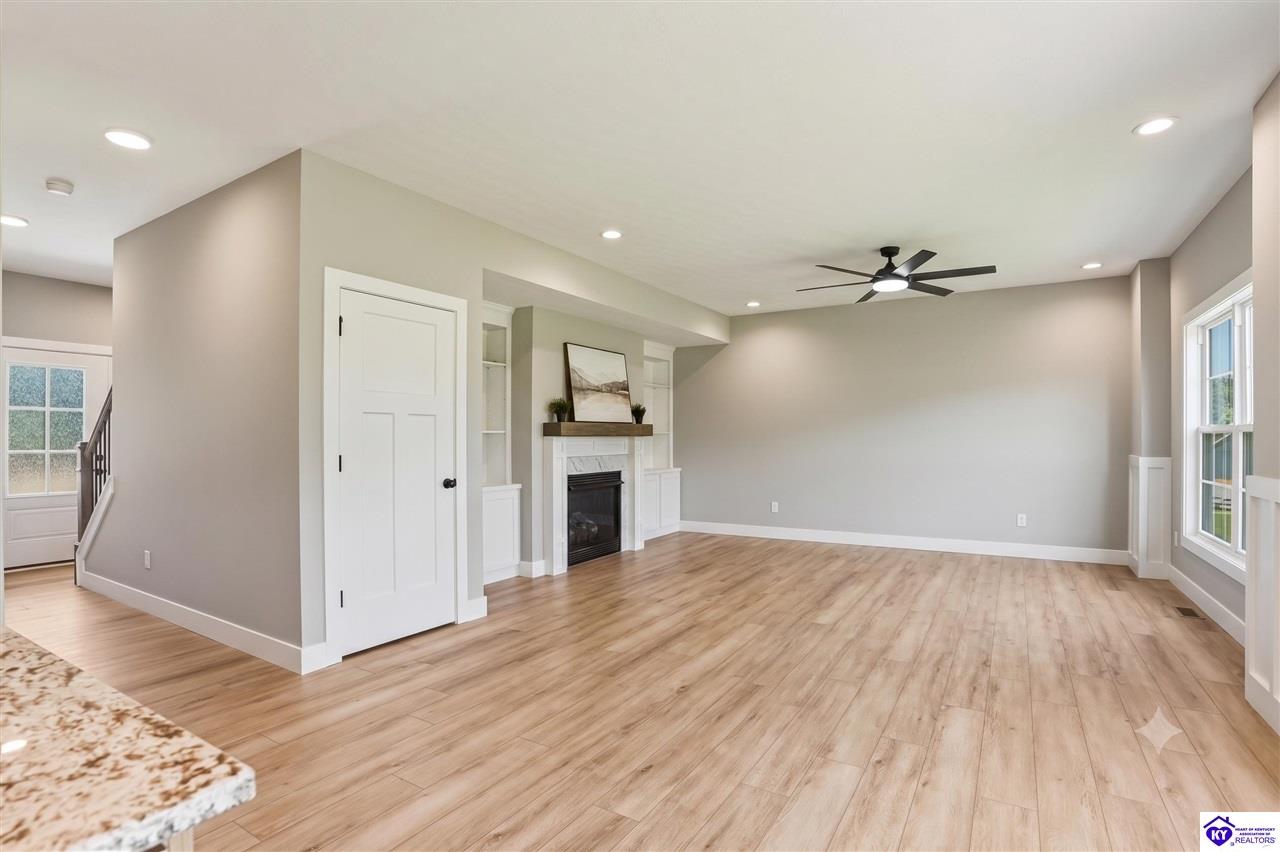 37 D Wayne Circle Property Photo 14