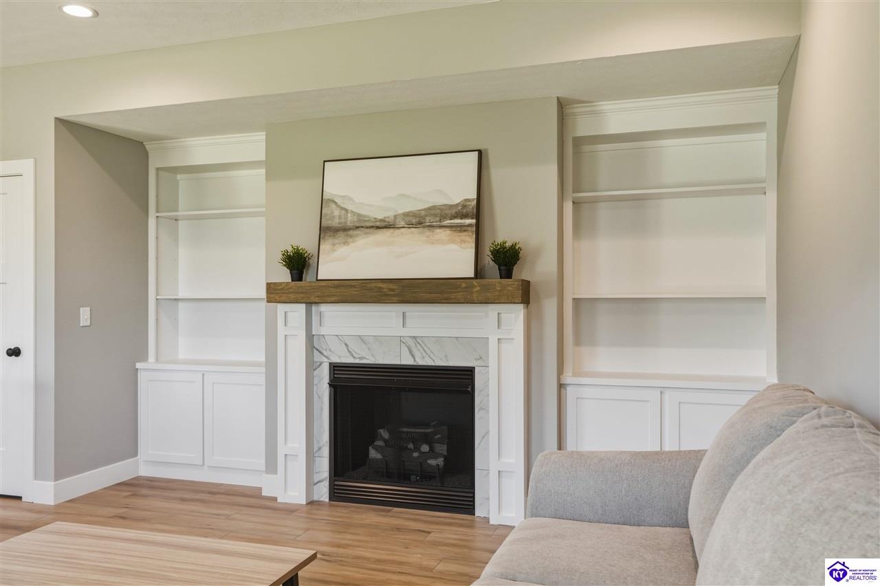 37 D Wayne Circle Property Photo 16