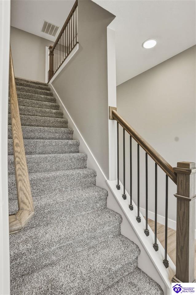 37 D Wayne Circle Property Photo 19