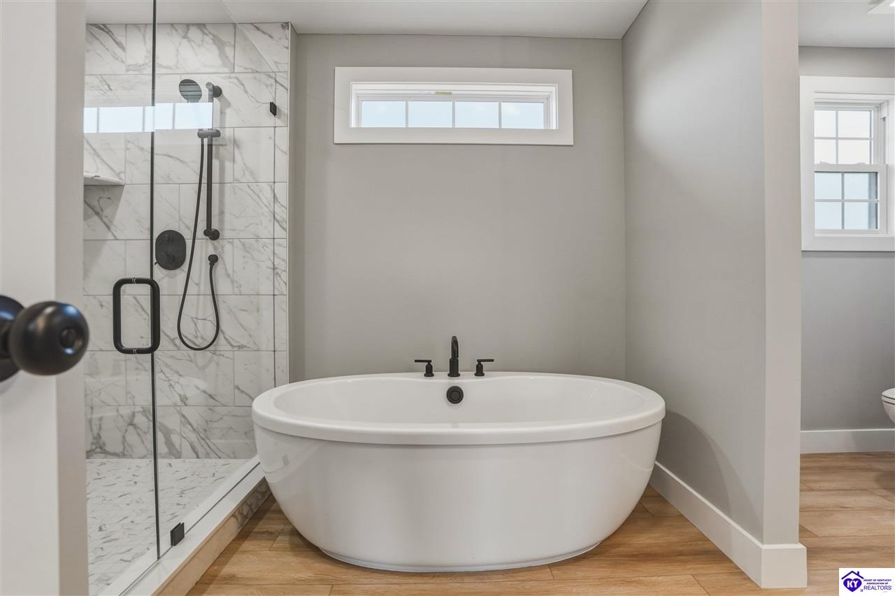 37 D Wayne Circle Property Photo 23