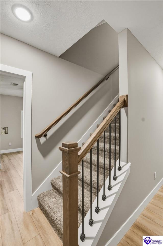 37 D Wayne Circle Property Photo 30
