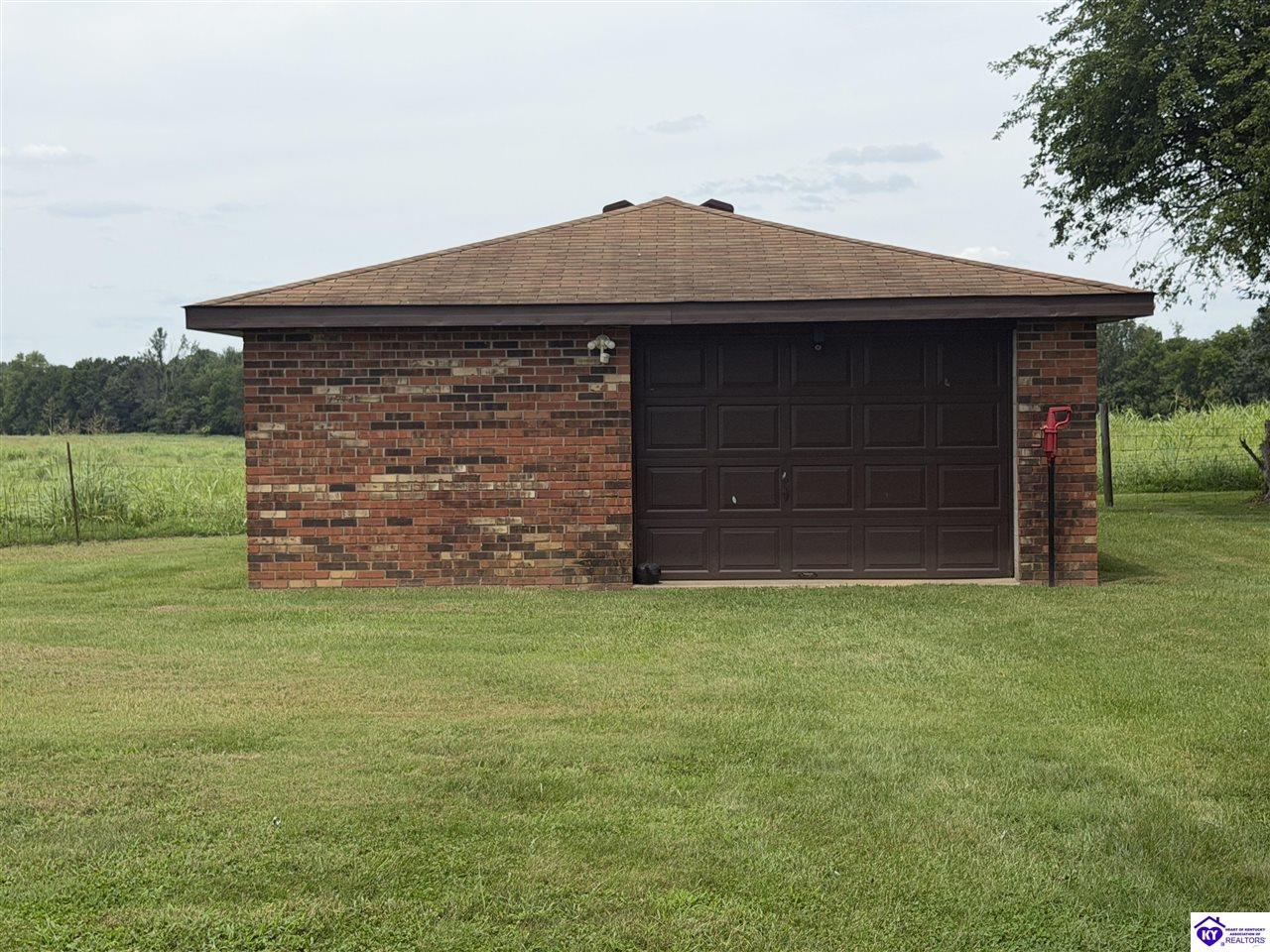 9446 Leitchfield Road Property Photo 7