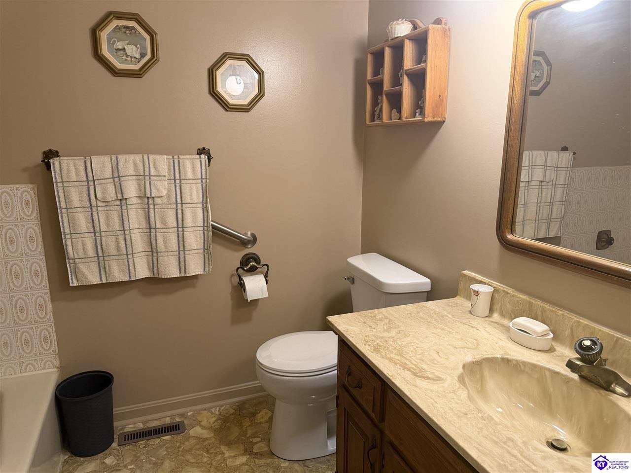 9446 Leitchfield Road Property Photo 26