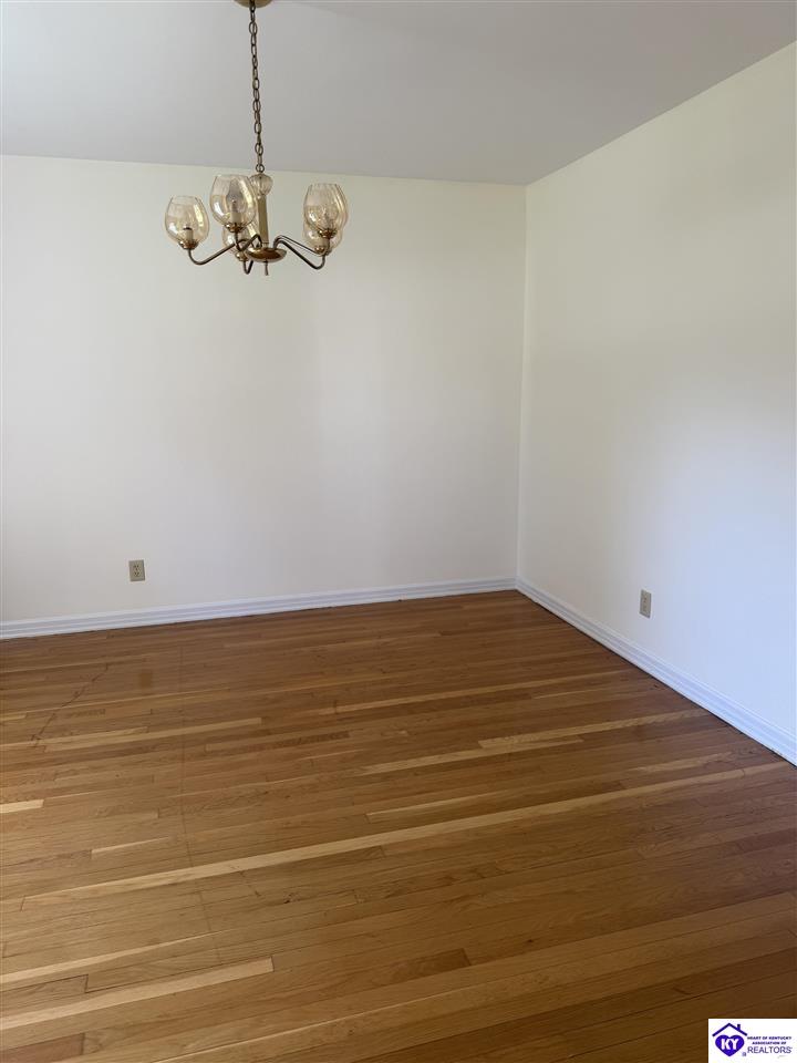 590 Lakeshore Parkway Property Photo 14
