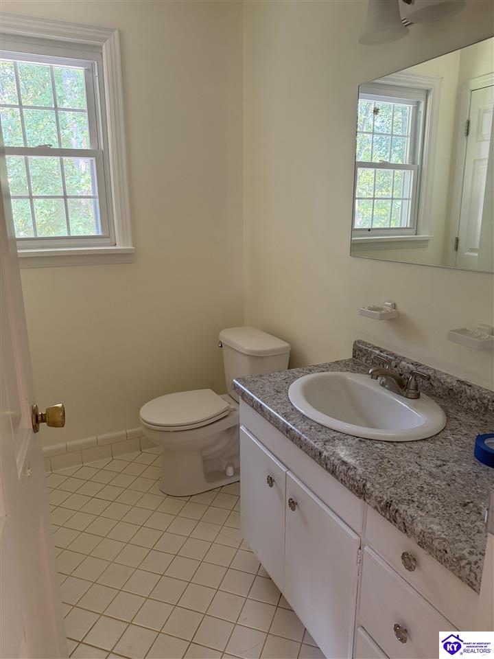 590 Lakeshore Parkway Property Photo 24
