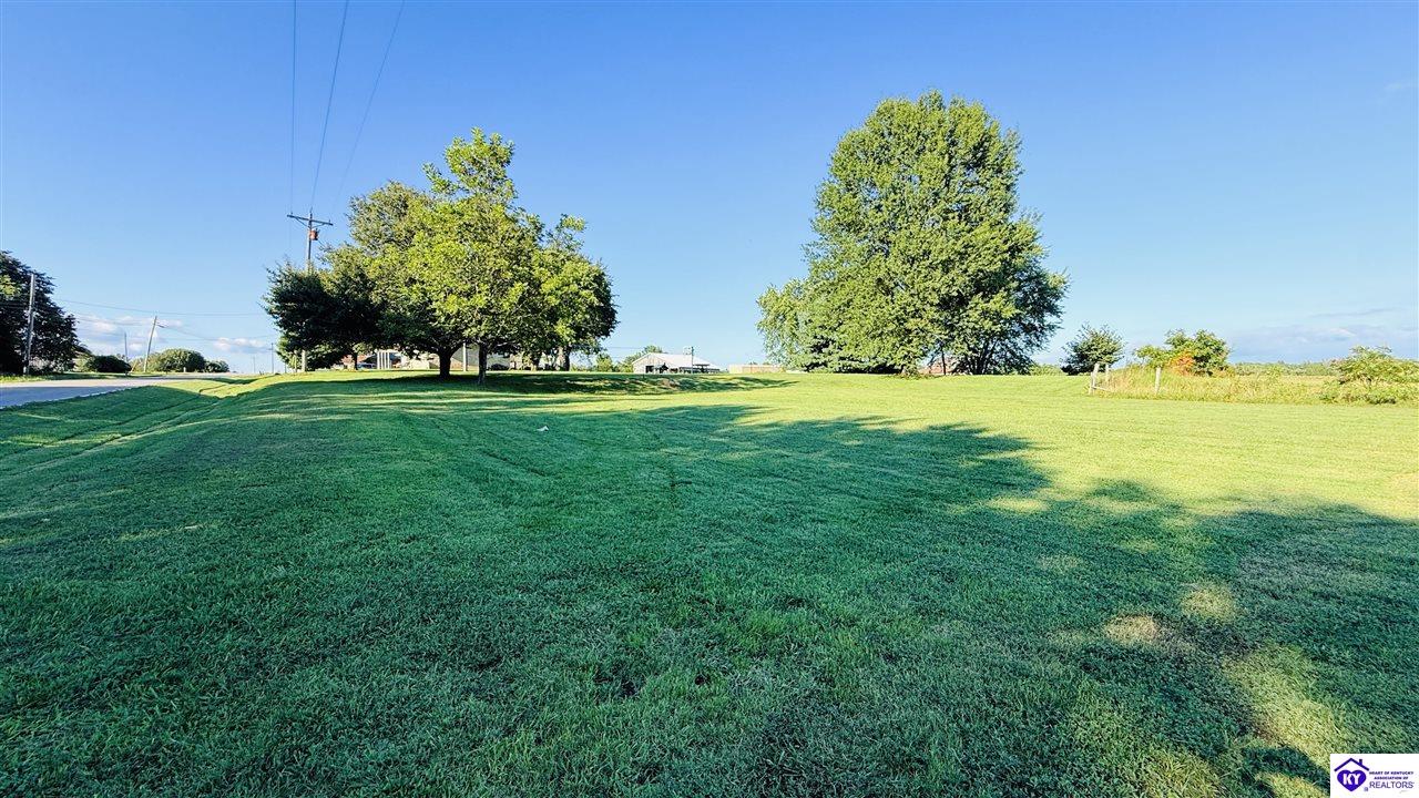 6687 Edmonton Road Property Photo 12