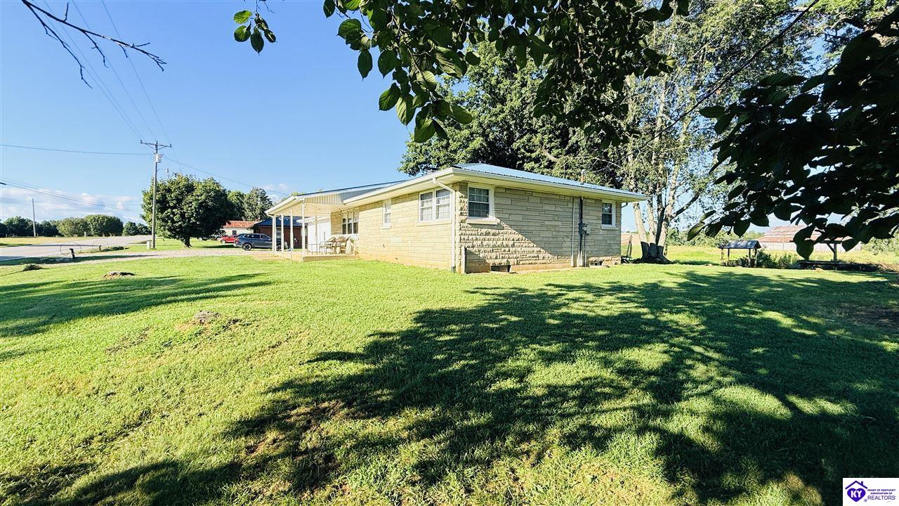 6687 Edmonton Road Property Photo 13