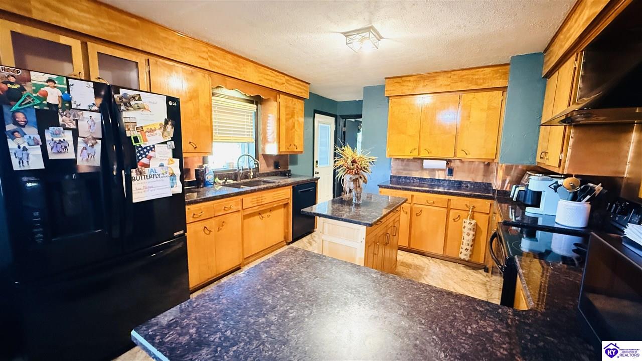 6687 Edmonton Road Property Photo 20