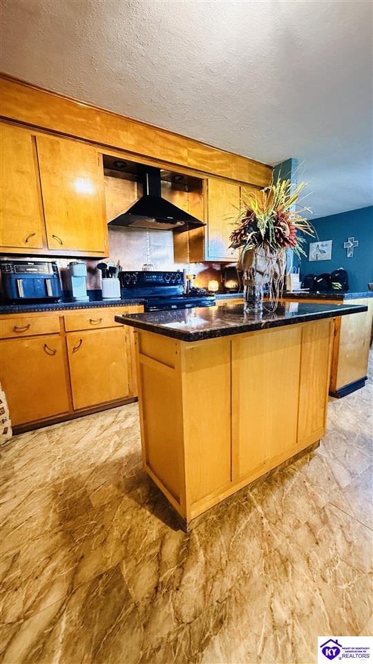 6687 Edmonton Road Property Photo 22