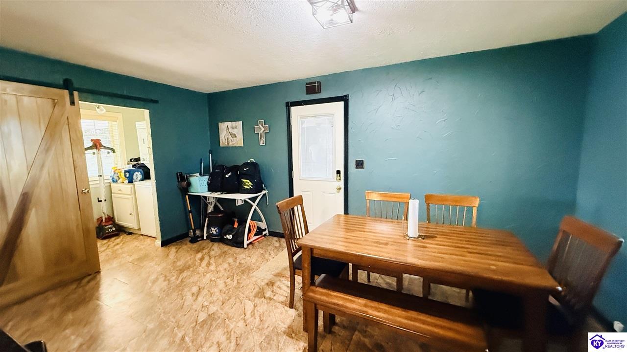 6687 Edmonton Road Property Photo 29
