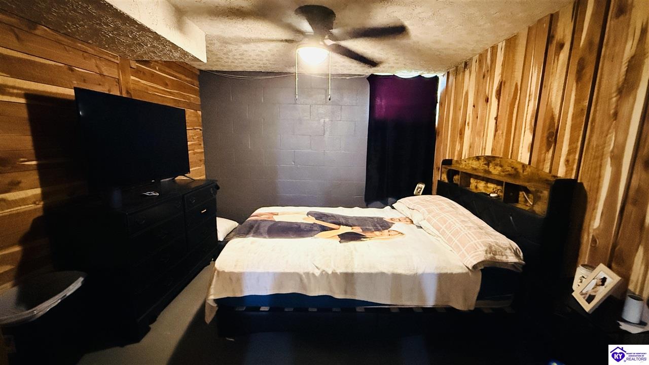 6687 Edmonton Road Property Photo 49
