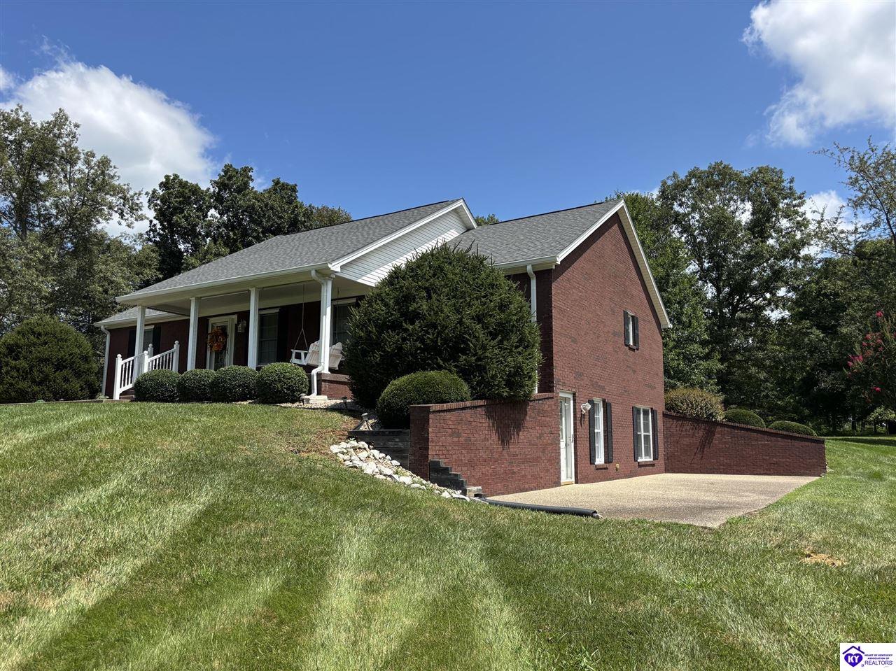 90 River Edge Road Property Photo 2