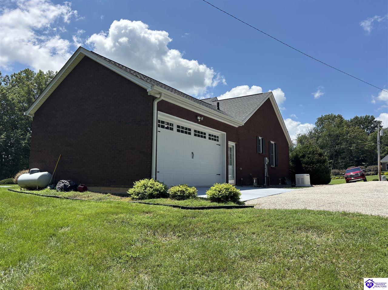 90 River Edge Road Property Photo 7