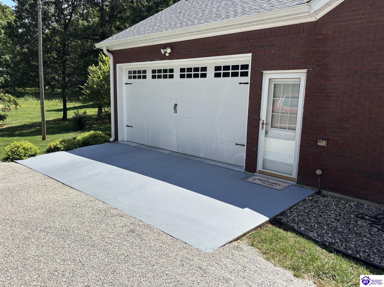 90 River Edge Road Property Photo 11