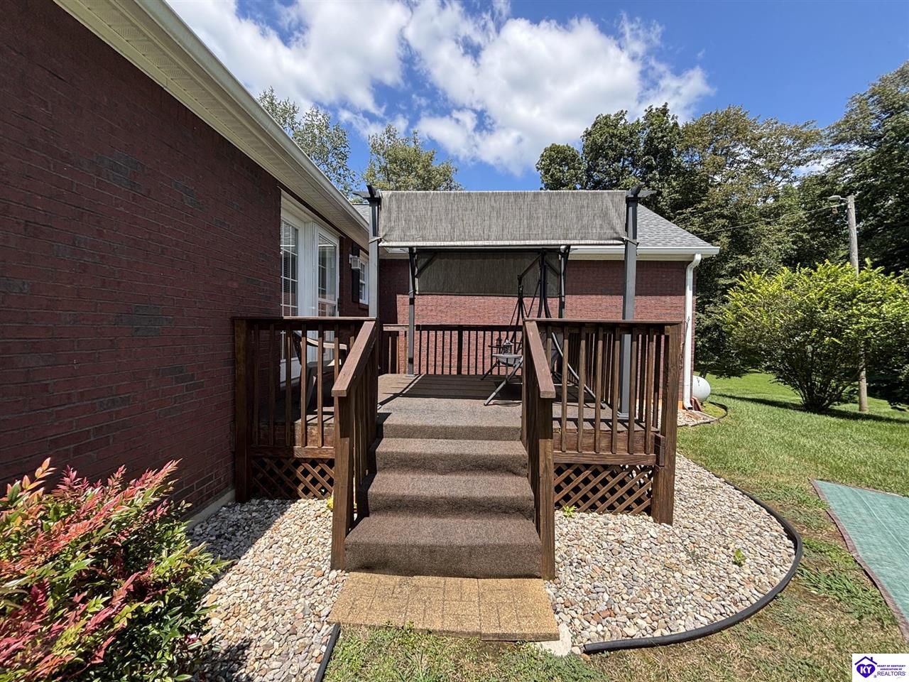 90 River Edge Road Property Photo 18