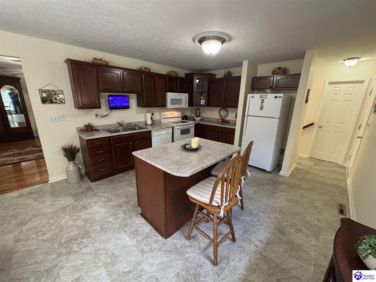 90 River Edge Road Property Photo 40