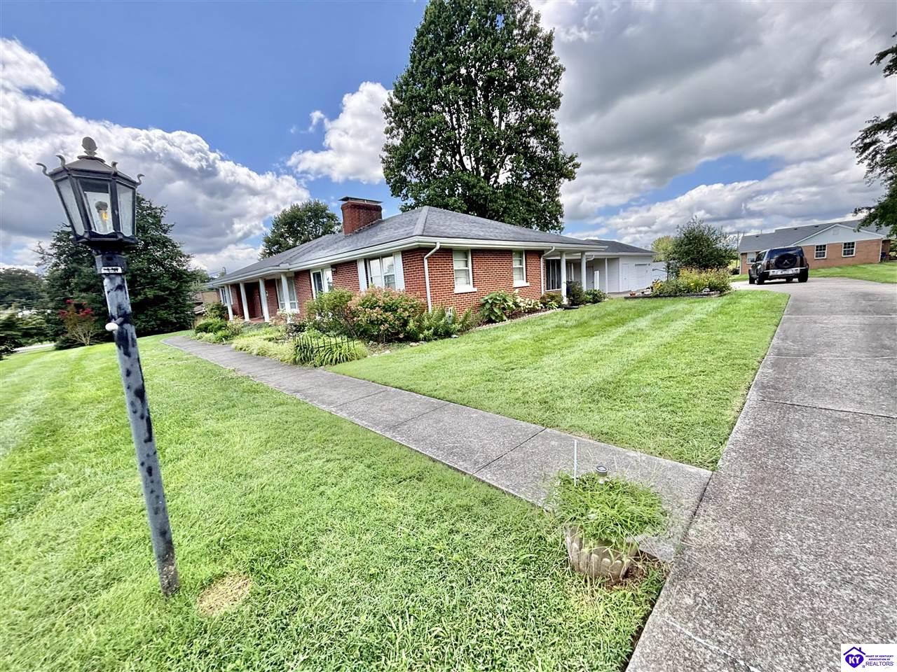 1507 Parkview Drive Property Photo 10