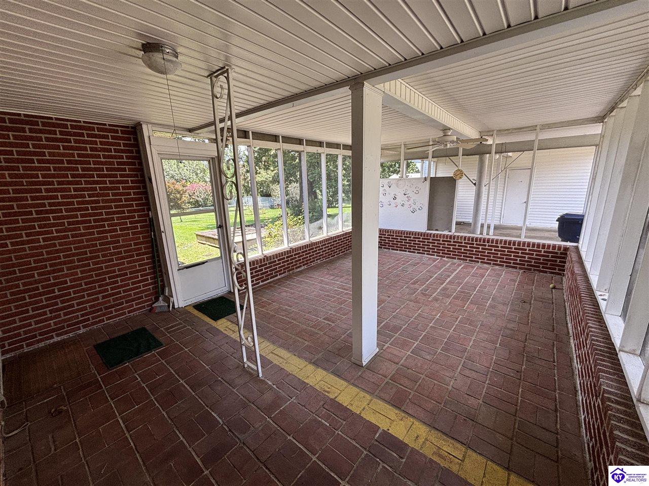 1507 Parkview Drive Property Photo 85