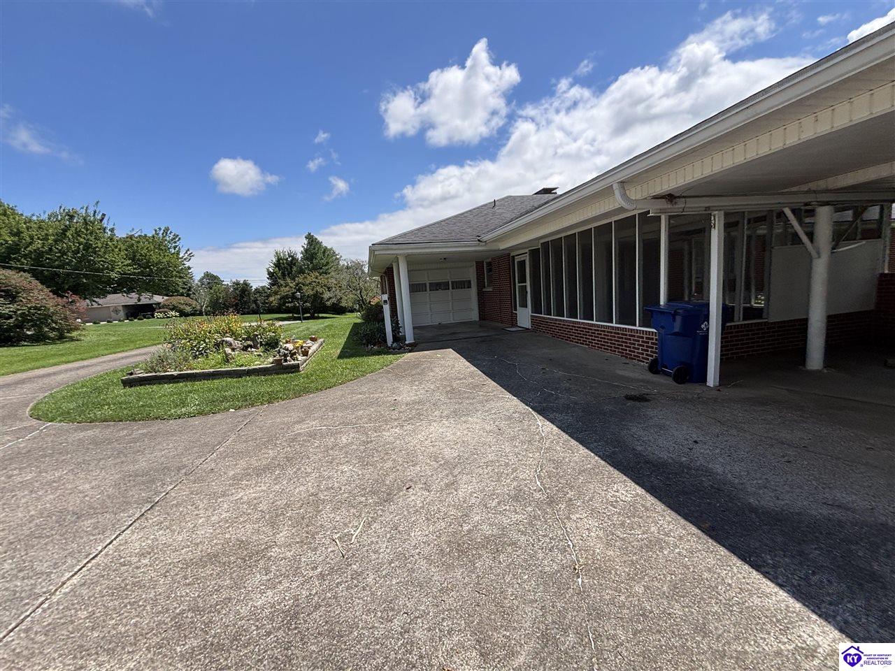 1507 Parkview Drive Property Photo 86