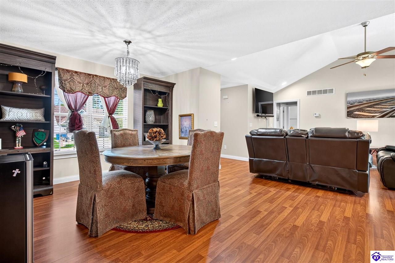 154 Wiltshire Avenue Property Photo 8