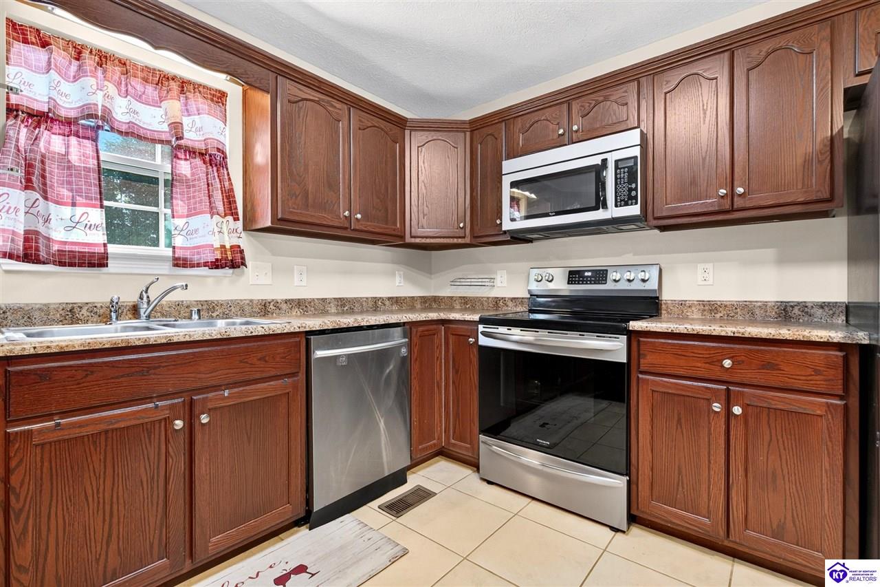 154 Wiltshire Avenue Property Photo 10