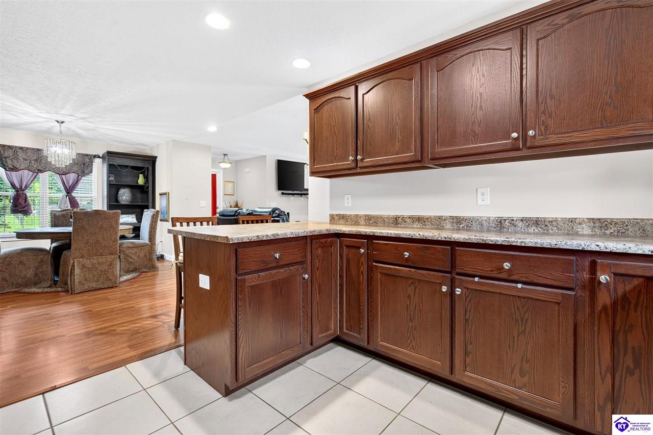 154 Wiltshire Avenue Property Photo 12