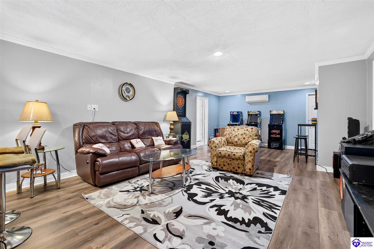 154 Wiltshire Avenue Property Photo 21