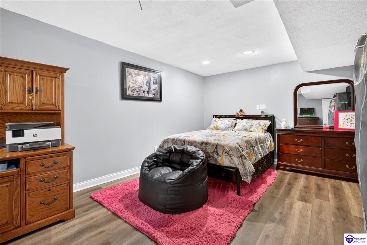 154 Wiltshire Avenue Property Photo 27