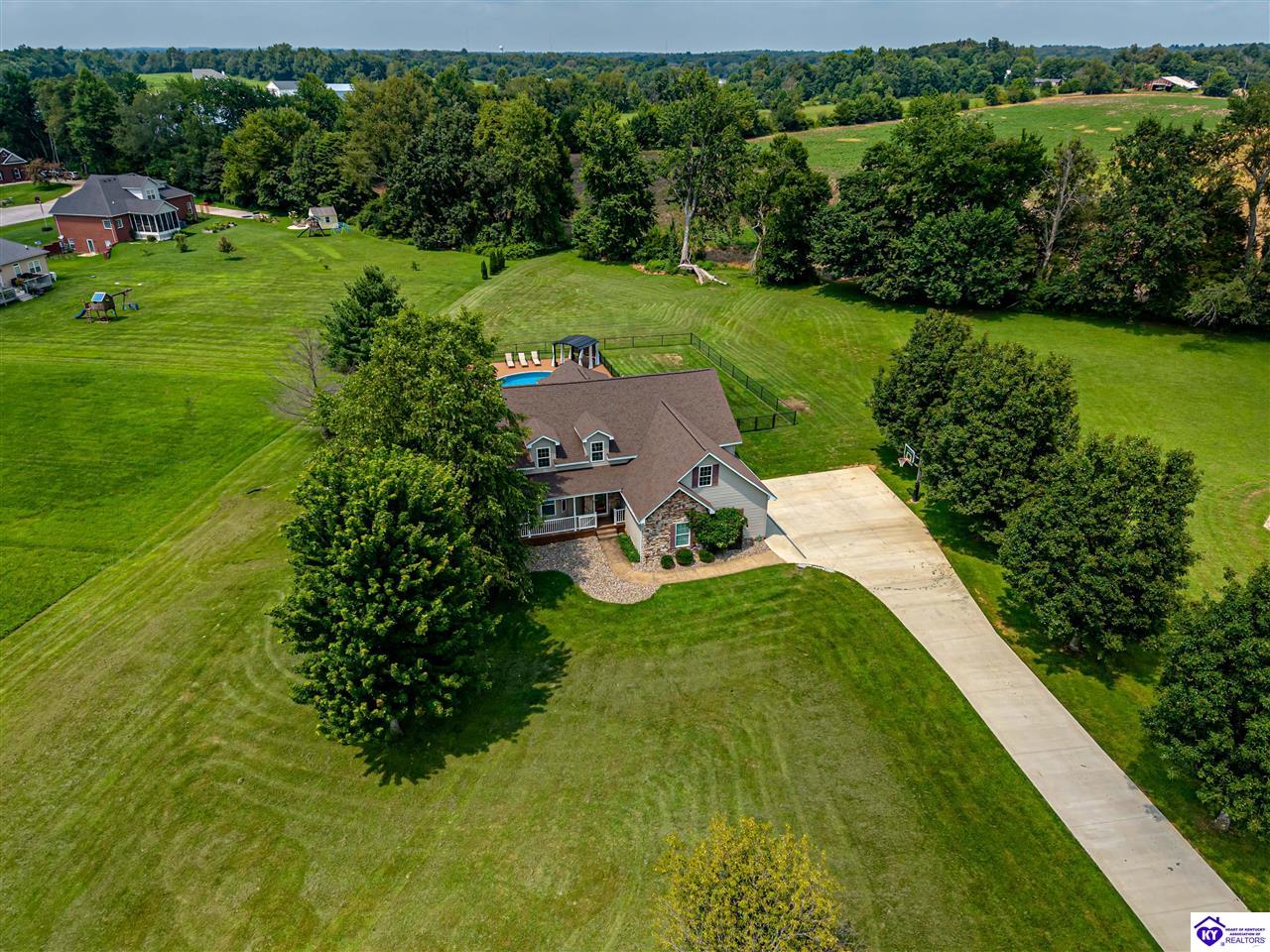 253 Camara Court Property Photo 6