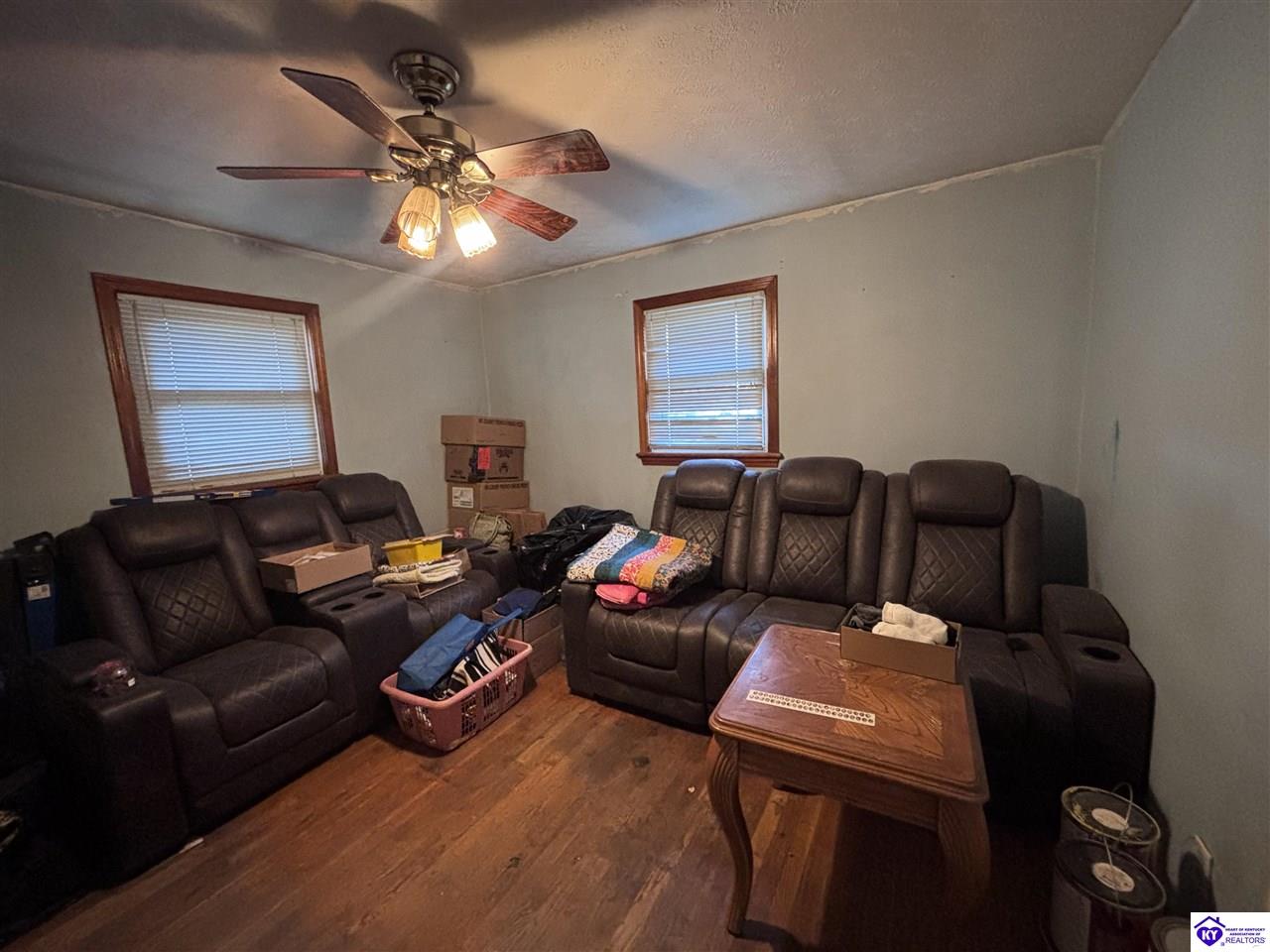 9022 Wanlou Drive Property Photo 11