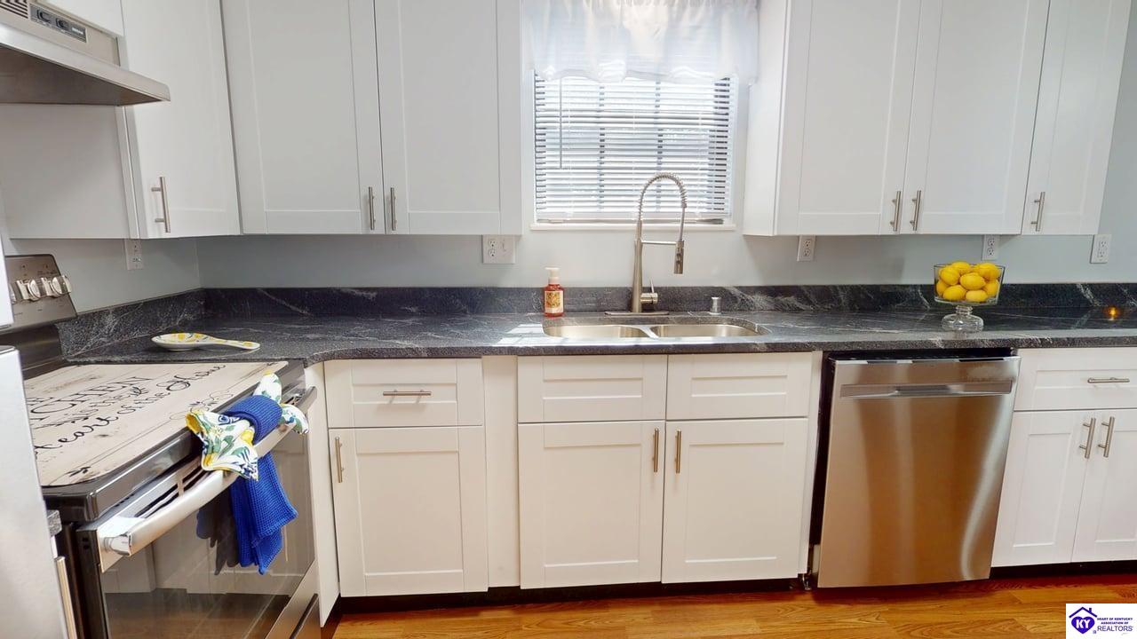 409 College View Drive Property Photo 17