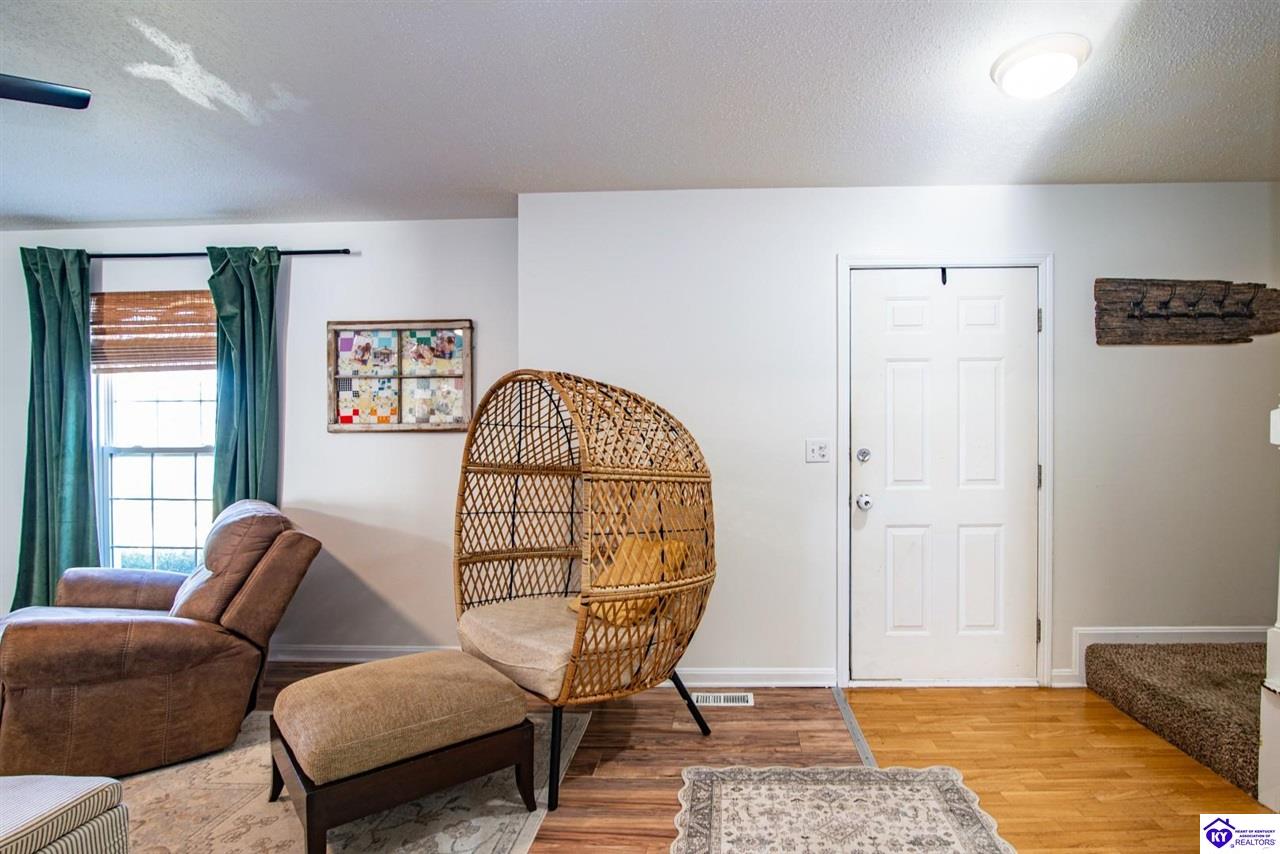 1226 Eastern Street Property Photo 6